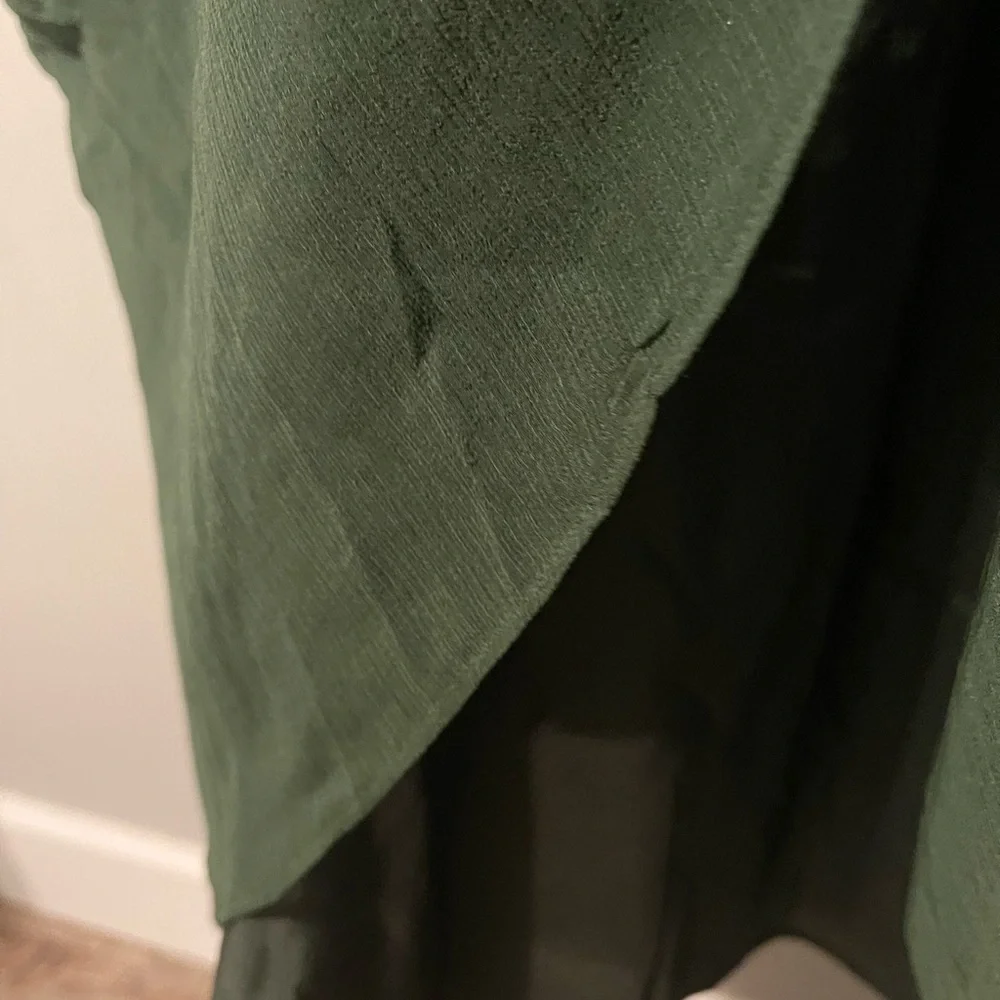 Maggy London size 12 green Christmas dress - Picture 3 of 5